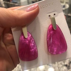 Magenta Kendra Scott Martys